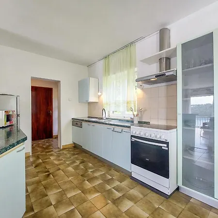 Marija-2 Daire Omišalj